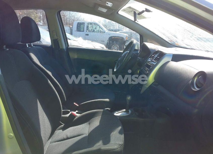 Photo 5 of 2015 Nissan Versa NOTE S (SR)/S PLUS/SL/SR/SV (VIN 3N1CE2CP0FL401890)