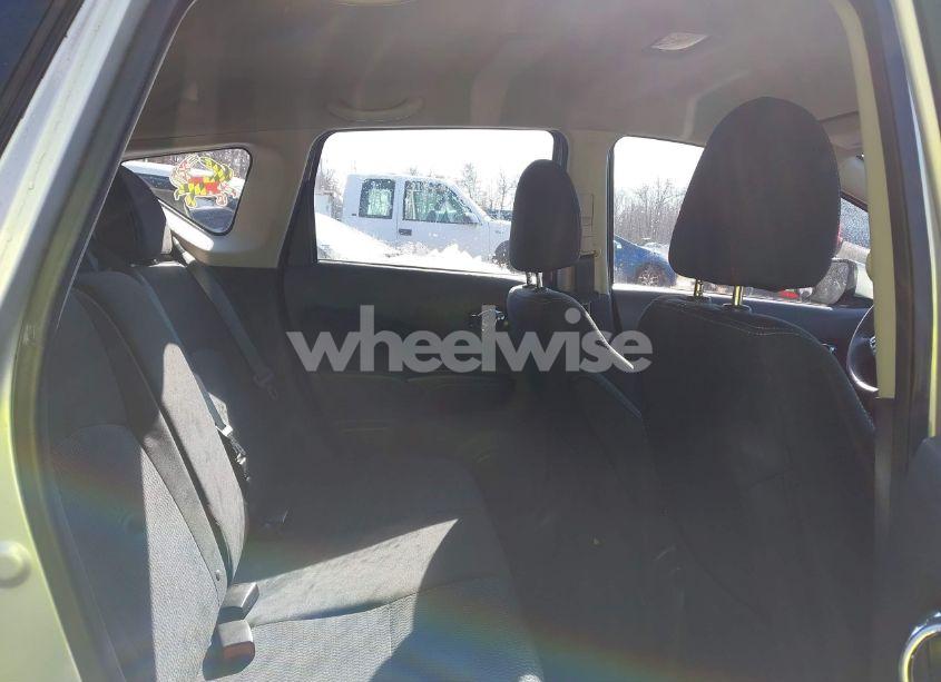 Photo 8 of 2015 Nissan Versa NOTE S (SR)/S PLUS/SL/SR/SV (VIN 3N1CE2CP0FL401890)