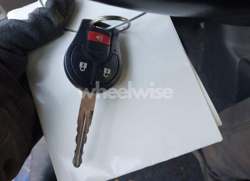 Photo 11 of 2015 Nissan Versa NOTE SR (VIN 3N1CE2CP0FL423064)