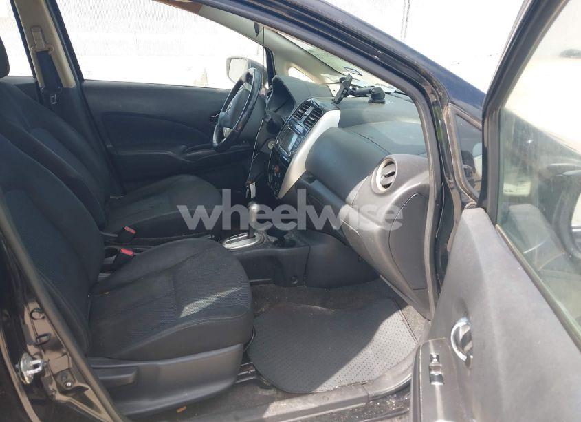 Photo 5 of 2016 Nissan Versa NOTE S (SR)/S PLUS/SL/SR/SV (VIN 3N1CE2CP0GL384624)