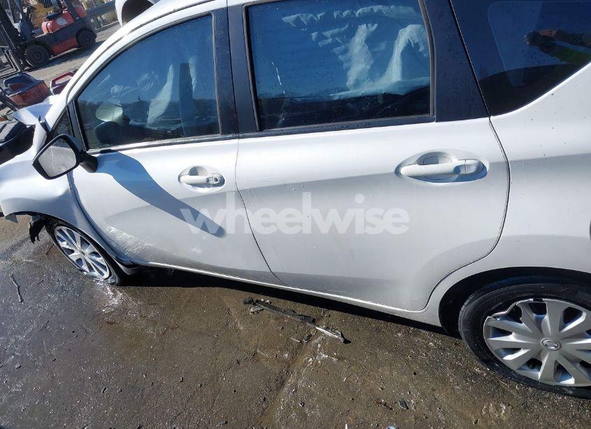 Photo 15 of 2016 Nissan Versa NOTE SV (VIN 3N1CE2CP0GL395106)