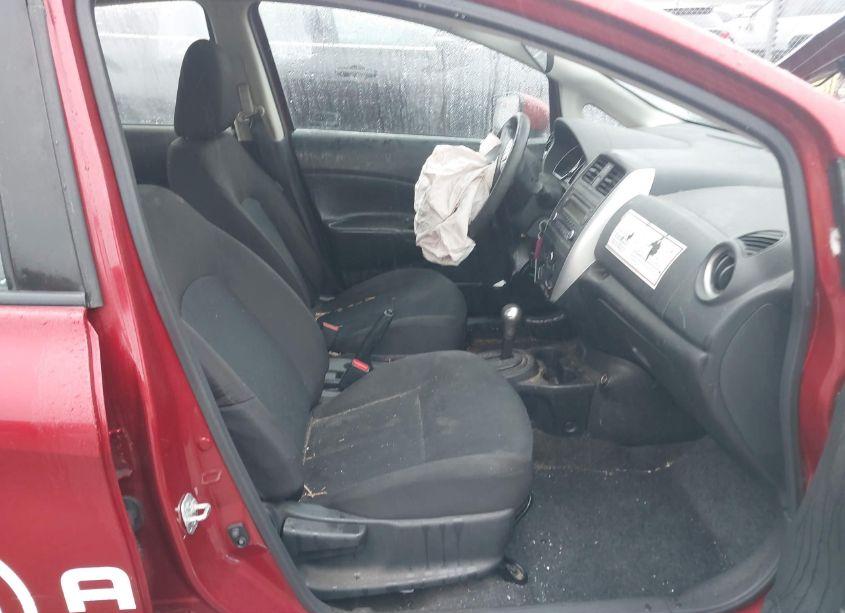 Photo 5 of 2018 Nissan Versa NOTE S (VIN 3N1CE2CP0JL365952)