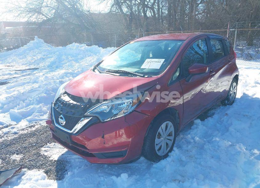 Photo 2 of 2018 Nissan Versa NOTE SV (VIN 3N1CE2CP0JL368818)