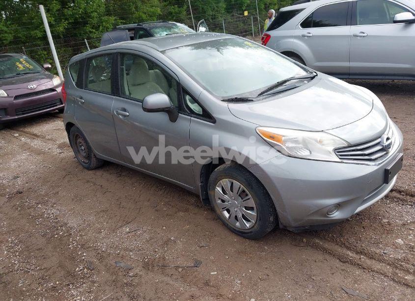 2014 Nissan Versa NOTE SV (VIN 3N1CE2CP1EL354738) main photo