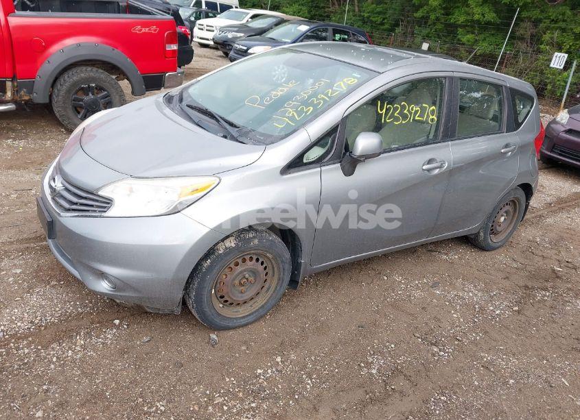 Photo 2 of 2014 Nissan Versa NOTE SV (VIN 3N1CE2CP1EL354738)