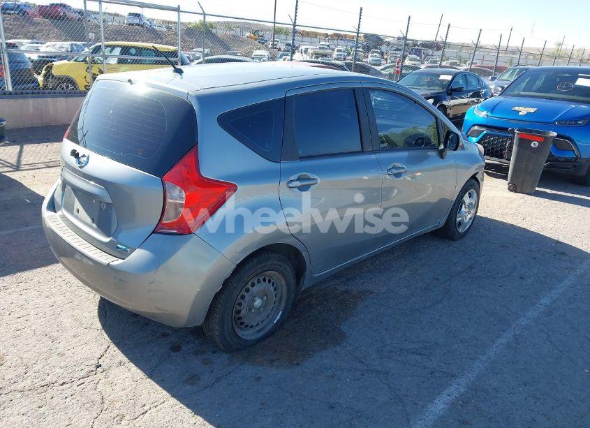 Photo 4 of 2014 Nissan Versa NOTE S (SR) (VIN 3N1CE2CP1EL393393)