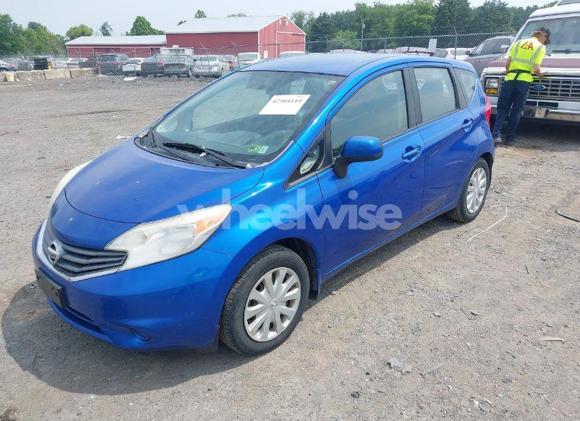 Photo 2 of 2014 Nissan Versa NOTE SV (VIN 3N1CE2CP1EL412363)