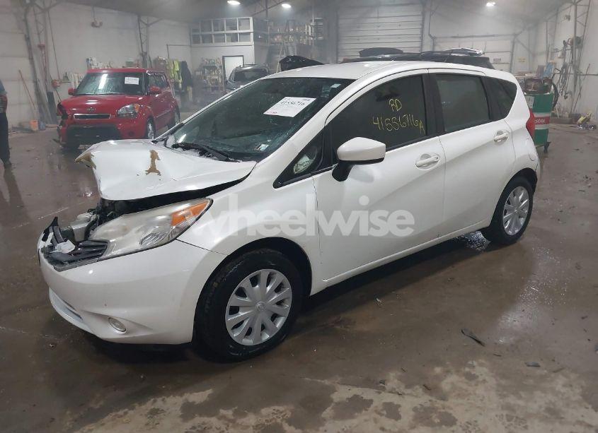 Photo 2 of 2015 Nissan Versa NOTE S (SR) (VIN 3N1CE2CP1FL351775)