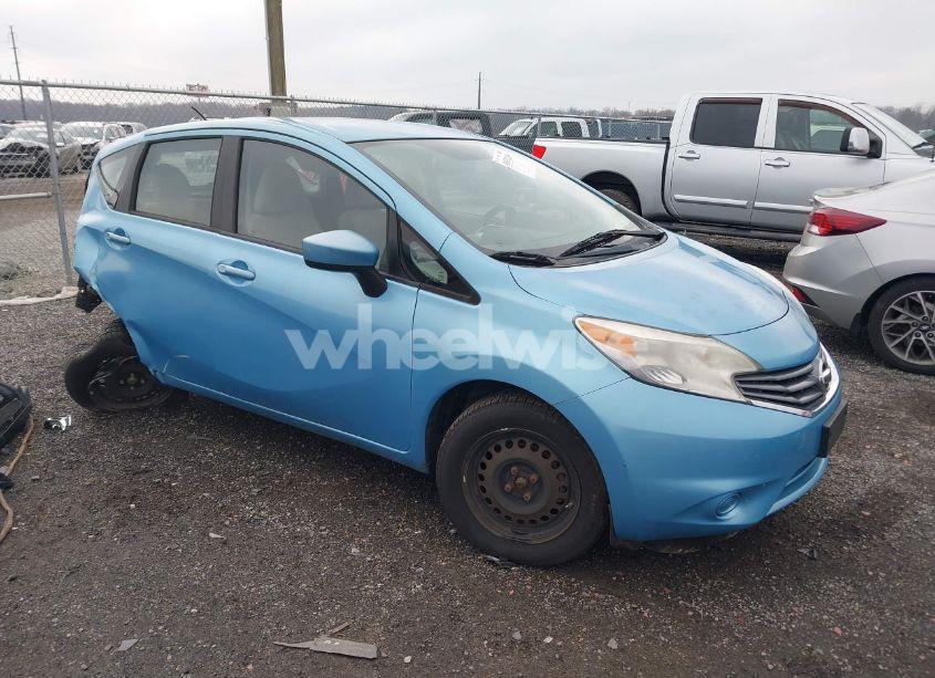 2015 Nissan Versa NOTE (VIN 3N1CE2CP1FL352764) main photo