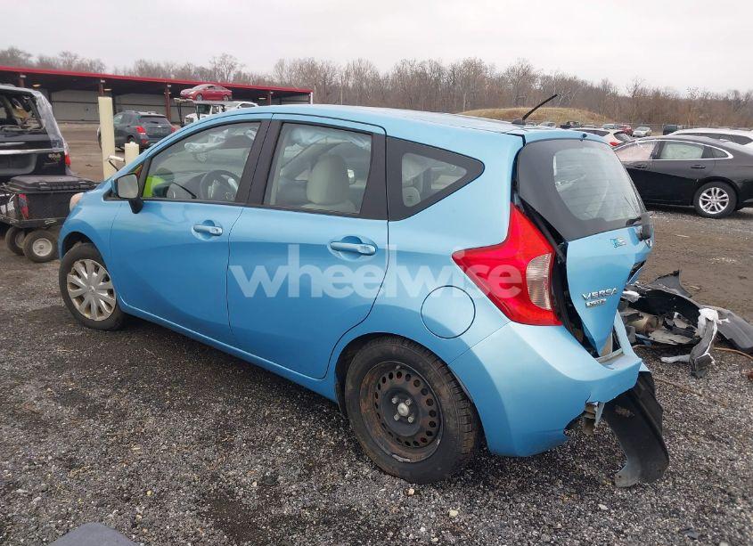 Photo 3 of 2015 Nissan Versa NOTE (VIN 3N1CE2CP1FL352764)