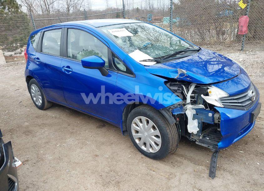 2015 Nissan Versa NOTE SV (VIN 3N1CE2CP1FL358550) main photo