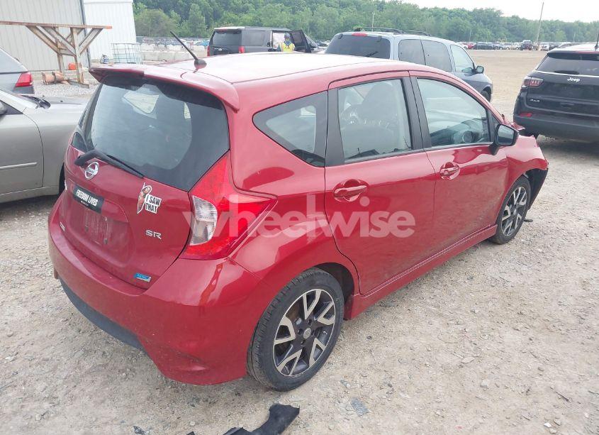 Photo 4 of 2015 Nissan Versa NOTE SR (VIN 3N1CE2CP1FL359634)