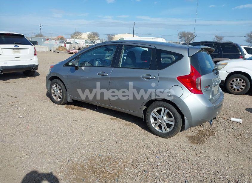 Photo 3 of 2015 Nissan Versa NOTE SV (VIN 3N1CE2CP1FL363361)