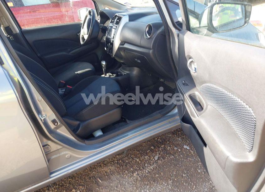 Photo 5 of 2015 Nissan Versa NOTE SV (VIN 3N1CE2CP1FL363361)