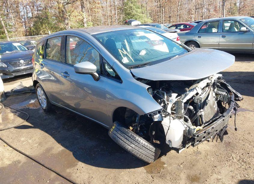 2015 Nissan Versa NOTE S (SR)/S PLUS/SL/SR/SV (VIN 3N1CE2CP1FL368592) main photo