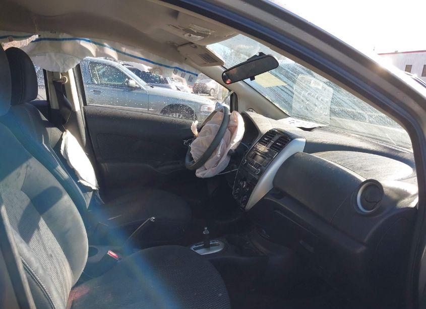 Photo 5 of 2015 Nissan Versa NOTE S (SR)/S PLUS/SL/SR/SV (VIN 3N1CE2CP1FL368592)