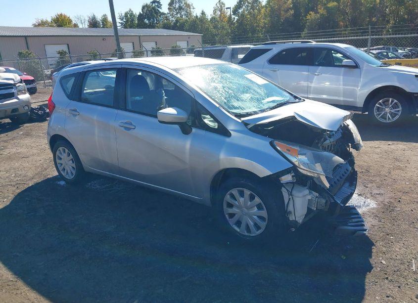 2015 Nissan Versa NOTE SV (VIN 3N1CE2CP1FL374909) main photo