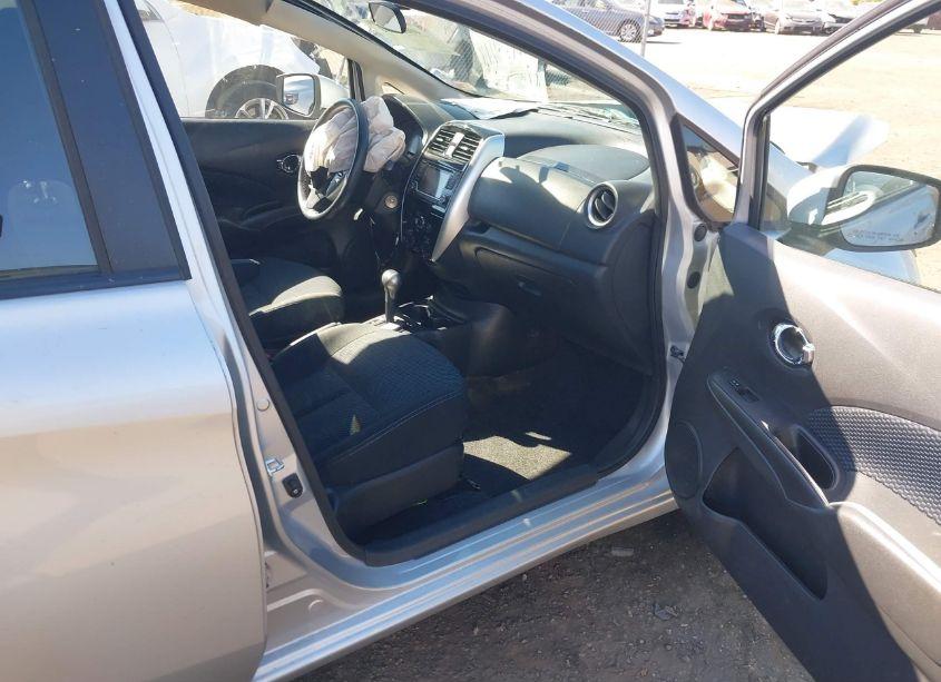 Photo 5 of 2015 Nissan Versa NOTE SV (VIN 3N1CE2CP1FL374909)