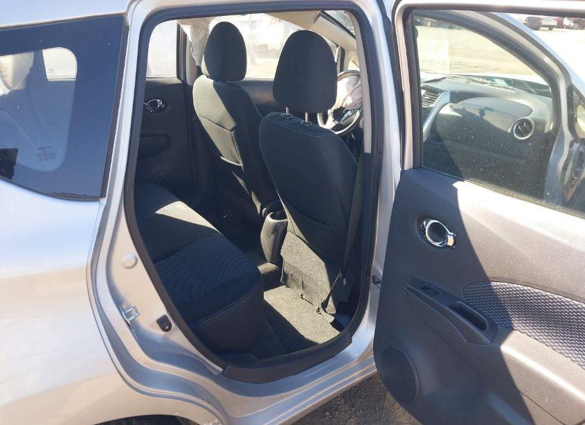 Photo 8 of 2015 Nissan Versa NOTE SV (VIN 3N1CE2CP1FL374909)