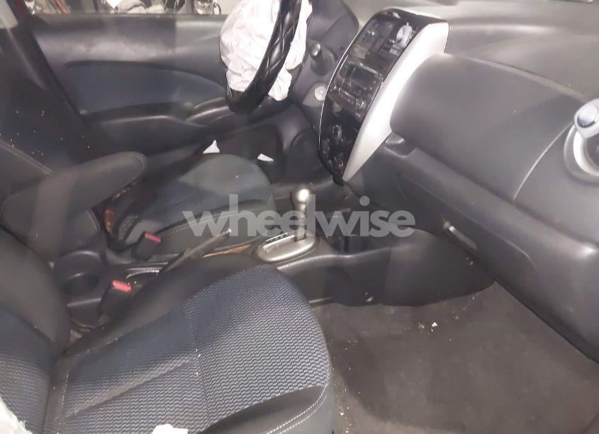 Photo 5 of 2015 Nissan Versa NOTE S (SR)/S PLUS/SL/SR/SV (VIN 3N1CE2CP1FL375767)