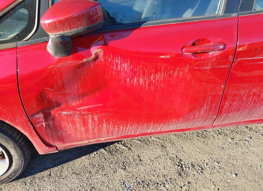 Photo 12 of 2015 Nissan Versa NOTE SV (VIN 3N1CE2CP1FL388552)