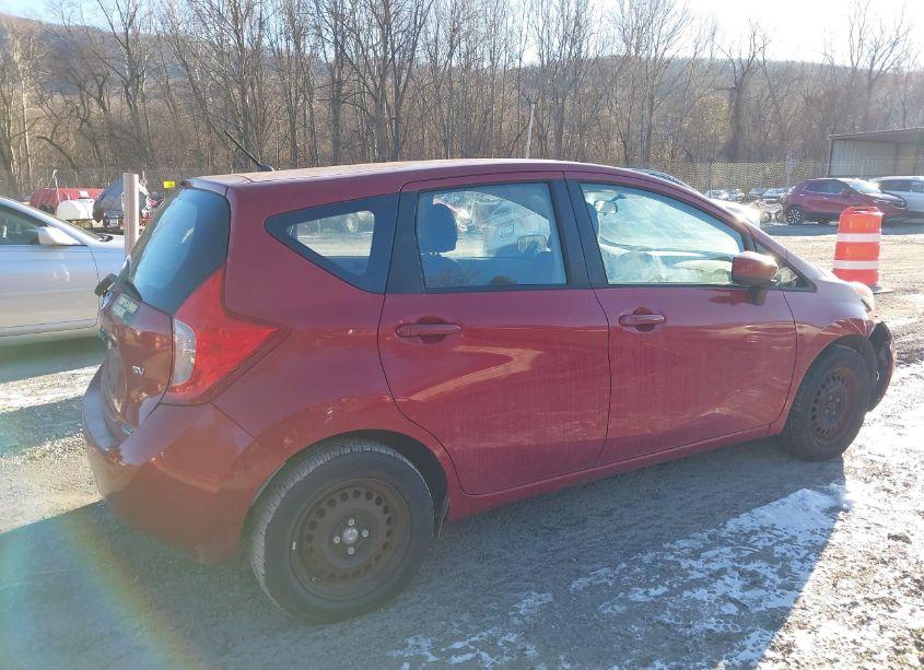 Photo 4 of 2015 Nissan Versa NOTE SV (VIN 3N1CE2CP1FL388552)