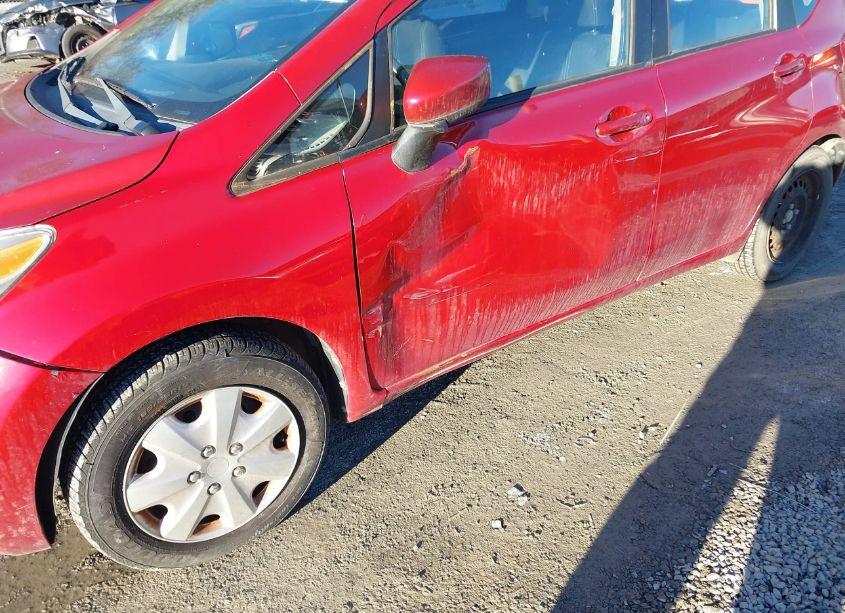 Photo 6 of 2015 Nissan Versa NOTE SV (VIN 3N1CE2CP1FL388552)