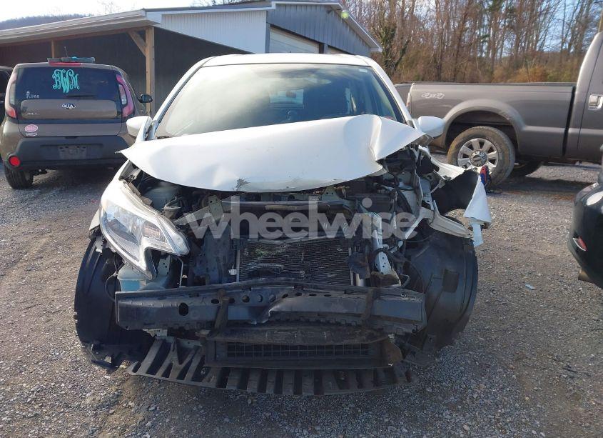 Photo 13 of 2015 Nissan Versa NOTE SV (VIN 3N1CE2CP1FL388857)