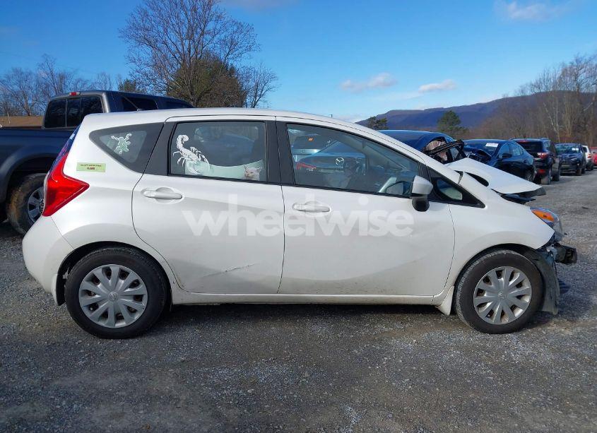 Photo 14 of 2015 Nissan Versa NOTE SV (VIN 3N1CE2CP1FL388857)