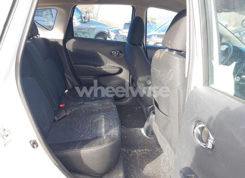 Photo 8 of 2015 Nissan Versa NOTE SV (VIN 3N1CE2CP1FL388857)