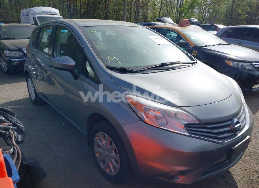 2015 Nissan Versa NOTE SV (VIN 3N1CE2CP1FL442528) main photo