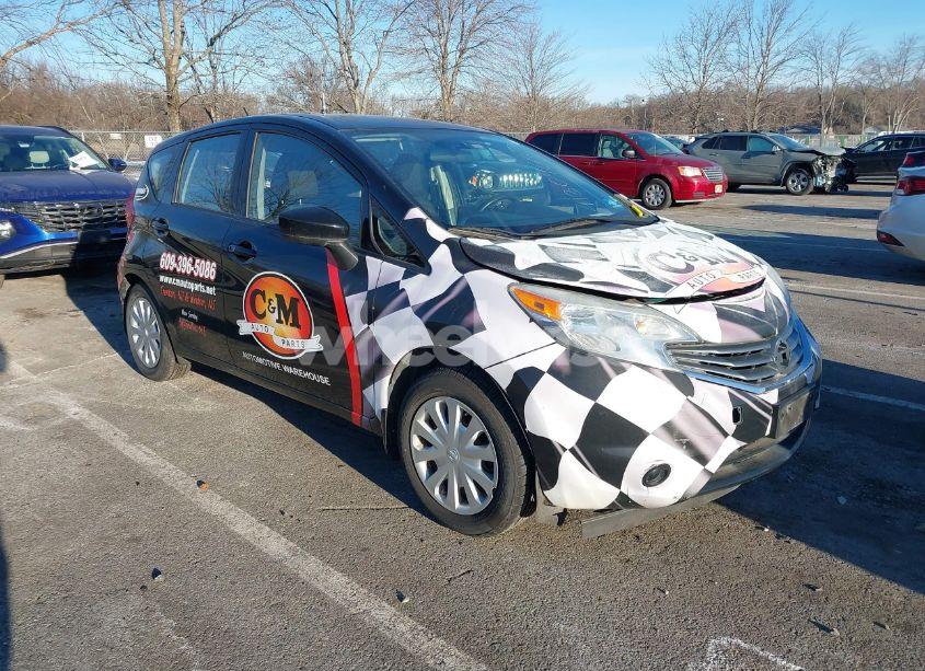 2015 Nissan Versa NOTE (VIN 3N1CE2CP1FL443730) main photo