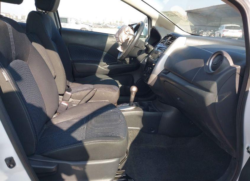 Photo 5 of 2016 Nissan Versa NOTE S (SR)/S PLUS/SL/SR/SV (VIN 3N1CE2CP1GL402418)