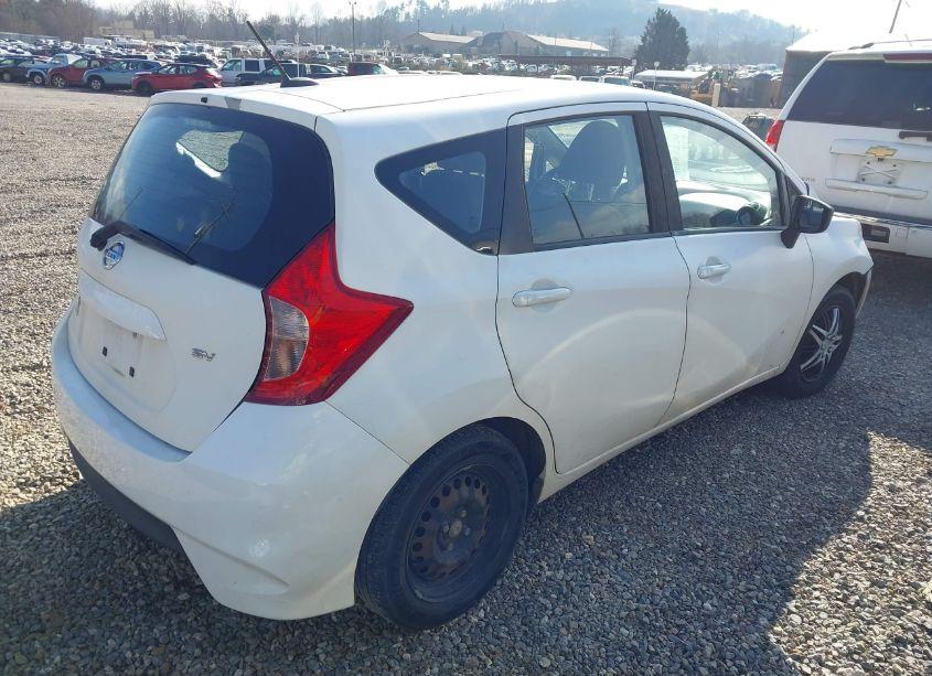 Photo 4 of 2017 Nissan Versa NOTE SV (VIN 3N1CE2CP1HL361161)