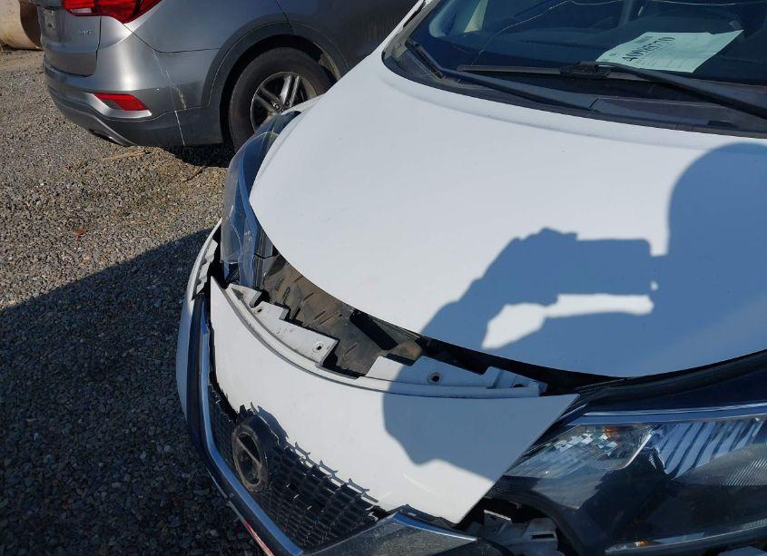 Photo 6 of 2017 Nissan Versa NOTE SV (VIN 3N1CE2CP1HL361161)