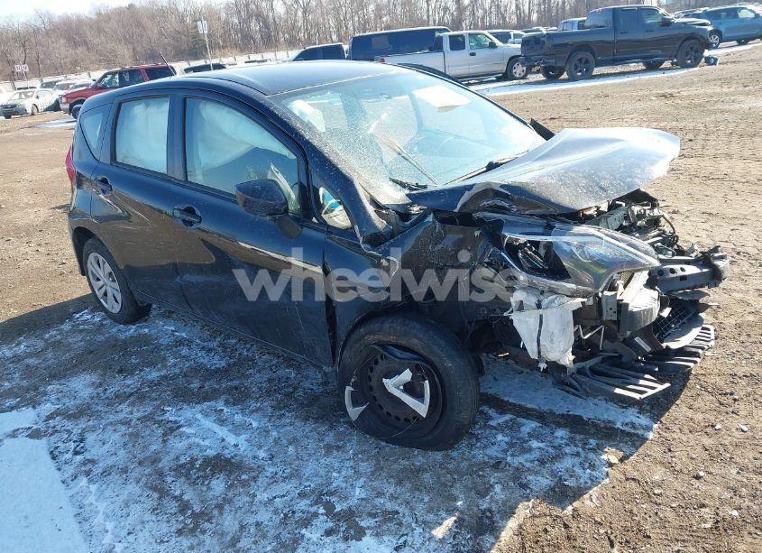 2018 Nissan Versa NOTE SV (VIN 3N1CE2CP1JL359304) main photo