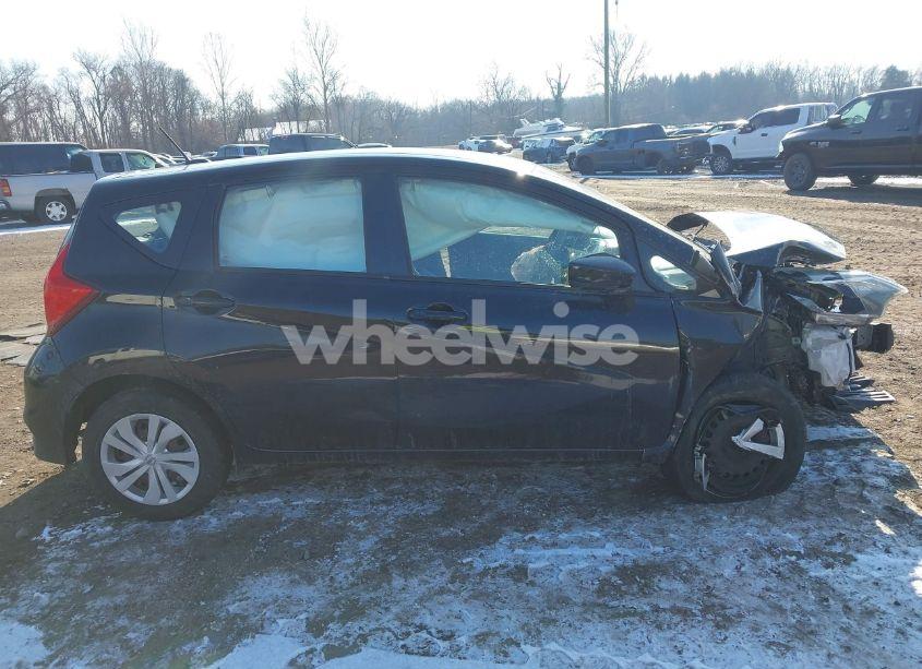 Photo 13 of 2018 Nissan Versa NOTE SV (VIN 3N1CE2CP1JL359304)