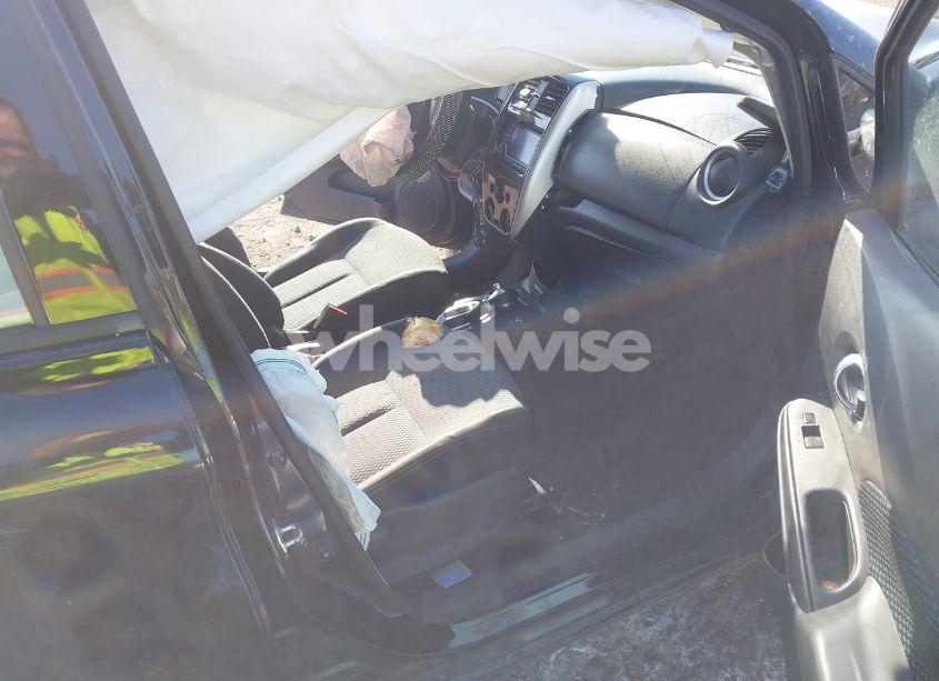 Photo 5 of 2018 Nissan Versa NOTE SV (VIN 3N1CE2CP1JL359304)