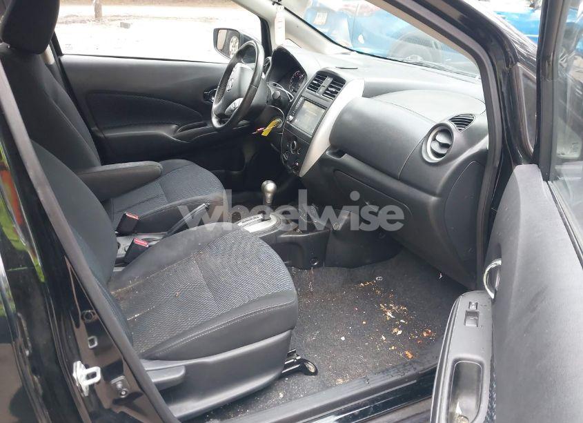 Photo 5 of 2019 Nissan Versa NOTE SV (VIN 3N1CE2CP1KL357425)