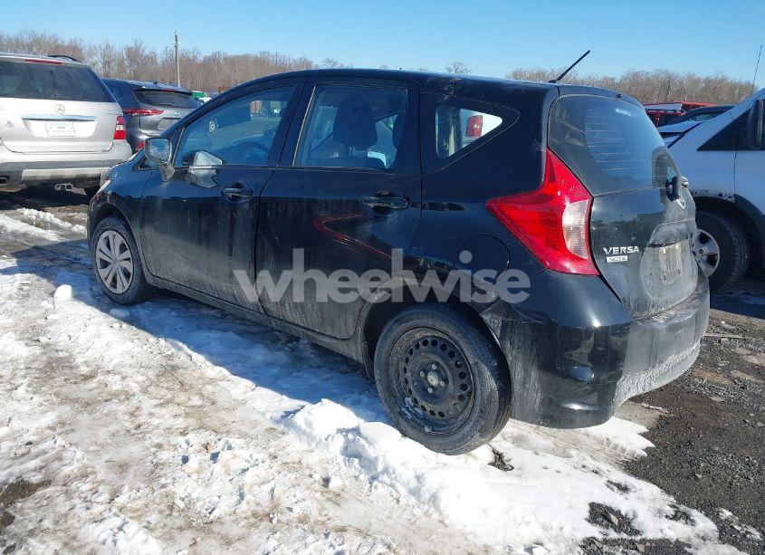 Photo 3 of 2019 Nissan Versa NOTE SV (VIN 3N1CE2CP1KL365279)