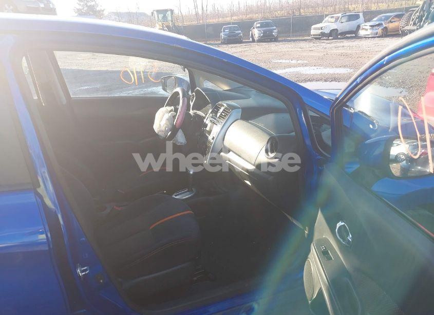 Photo 5 of 2015 Nissan Versa NOTE S/S PLUS/SV/SL/SR (VIN 3N1CE2CP2FL357472)