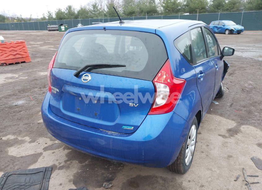 Photo 4 of 2015 Nissan Versa NOTE SV (VIN 3N1CE2CP2FL359805)