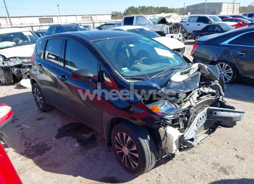 2015 Nissan Versa NOTE S (SR) (VIN 3N1CE2CP2FL368455) main photo