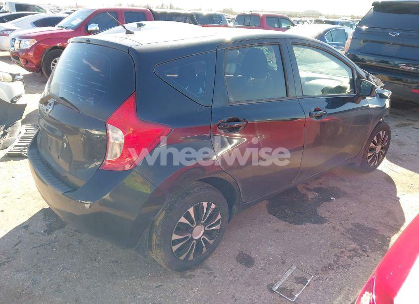 Photo 4 of 2015 Nissan Versa NOTE S (SR) (VIN 3N1CE2CP2FL368455)