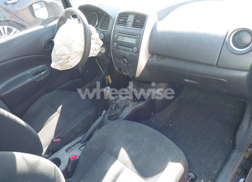 Photo 5 of 2015 Nissan Versa NOTE S (SR) (VIN 3N1CE2CP2FL368455)