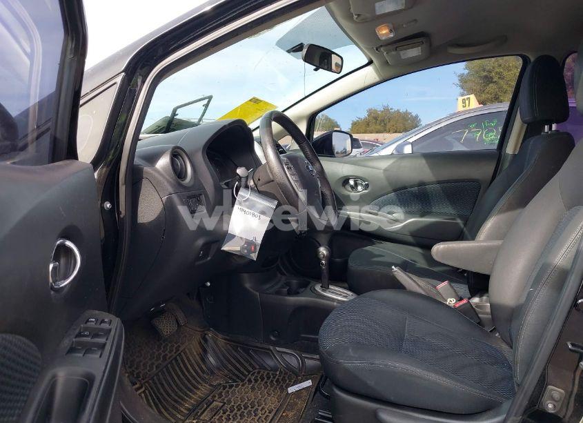 Photo 5 of 2015 Nissan Versa NOTE S (SR)/S PLUS/SL/SR/SV (VIN 3N1CE2CP2FL377592)
