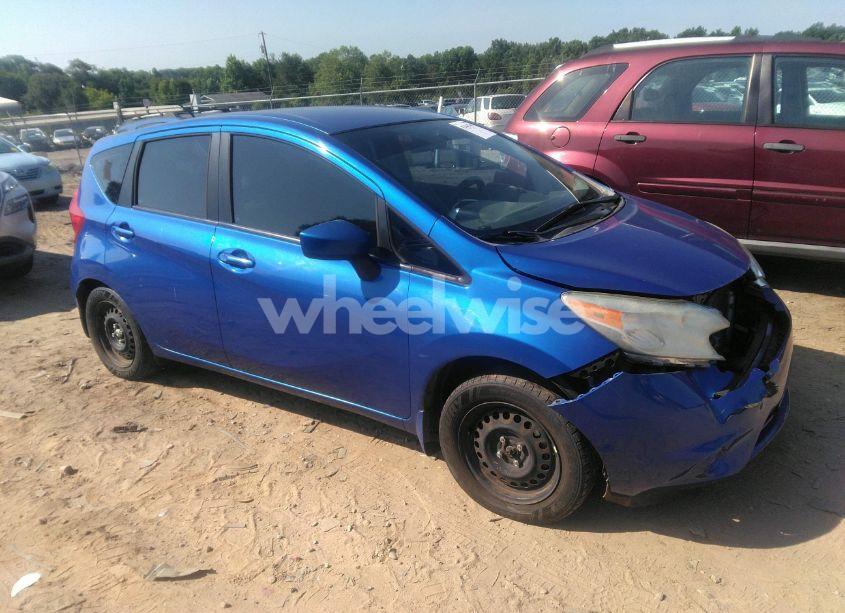 2015 Nissan Versa NOTE SV (VIN 3N1CE2CP2FL390830) main photo