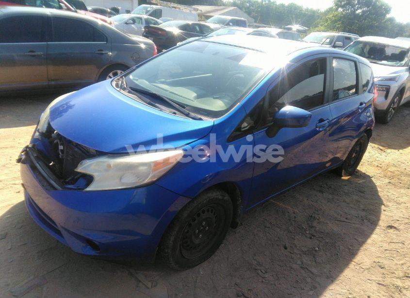 Photo 2 of 2015 Nissan Versa NOTE SV (VIN 3N1CE2CP2FL390830)