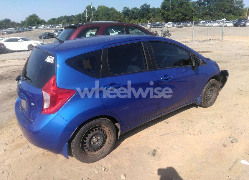 Photo 4 of 2015 Nissan Versa NOTE SV (VIN 3N1CE2CP2FL390830)