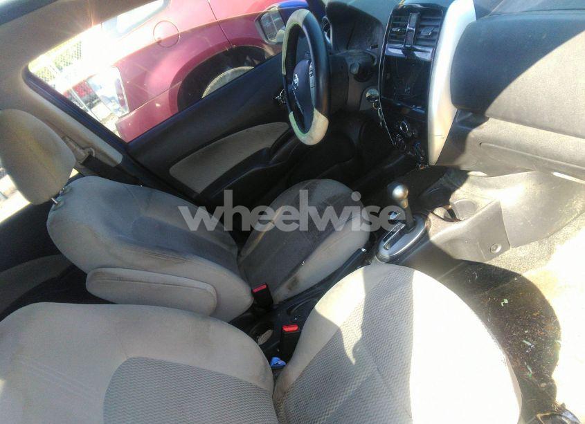 Photo 5 of 2015 Nissan Versa NOTE SV (VIN 3N1CE2CP2FL390830)